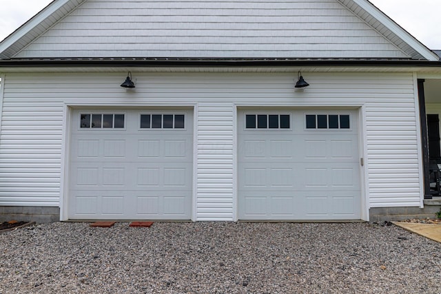 471 Quaker Trce, Marengo, OH 43334 - garage featuring driveway