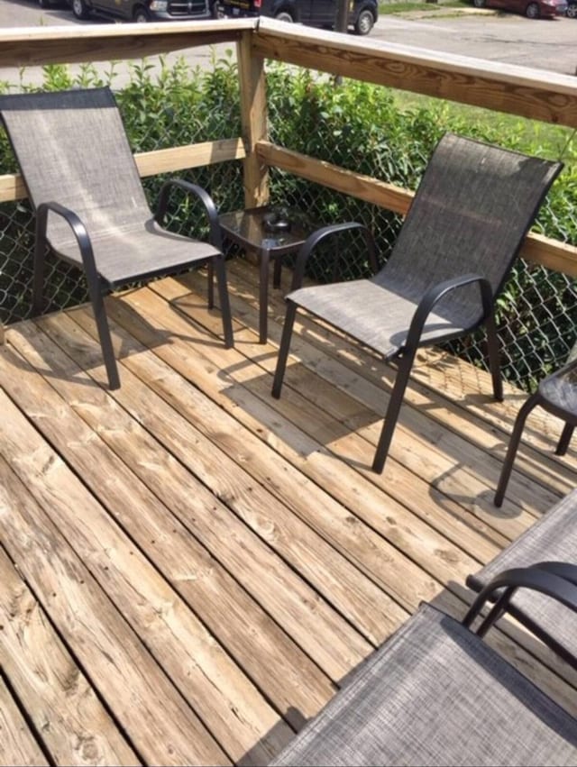 661 E 11th Ave, Columbus, OH 43211 - view of deck