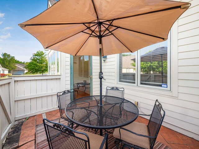 38 Ironclad Dr, Columbus, OH 43213 - wooden terrace featuring outdoor dining space