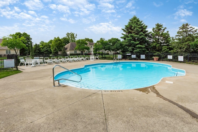 38 Ironclad Dr, Columbus, OH 43213 - community pool featuring a patio