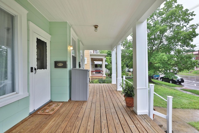 2045 N 4th St, Columbus, OH 43201 - view of porch