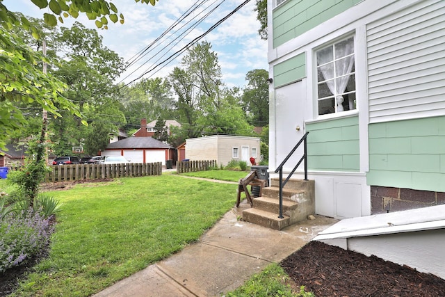 2045 N 4th St, Columbus, OH 43201 - view of yard