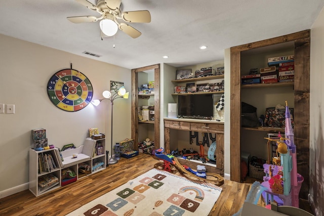 21171 River Rd, Circleville, OH 43113 - playroom with ceiling fan, wood finished floors, recessed lighting, and baseboards