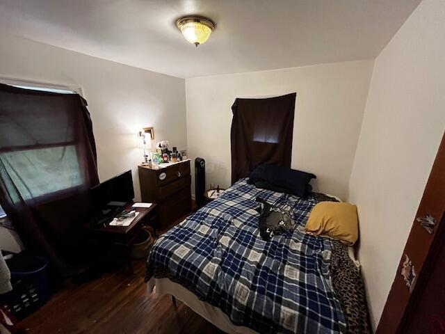 2428 Bancroft St, Columbus, OH 43211 - bedroom with wood finished floors