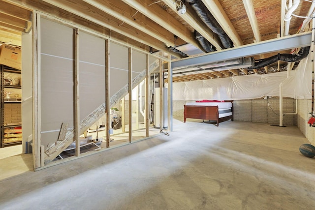 7142 Duke Dr, Canal Winchester, OH 43110 - unfinished below grade area featuring water heater