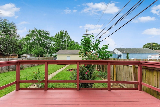 471 Southwood Ave, Columbus, OH 43207 - view of wooden terrace