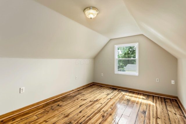 471 Southwood Ave, Columbus, OH 43207 - bonus room with hardwood / wood-style floors, vaulted ceiling, and baseboards