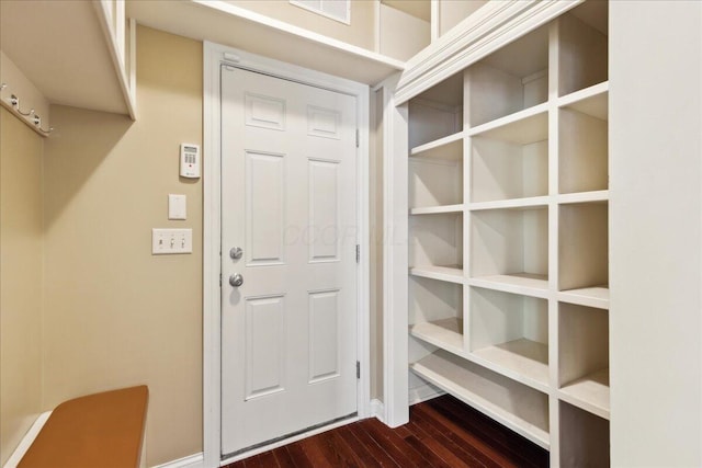 3144 Abbey Knoll Dr, Lewis Center, OH 43035 - mudroom featuring dark wood-style floors and baseboards