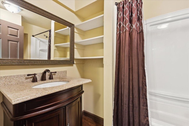 3144 Abbey Knoll Dr, Lewis Center, OH 43035 - full bath with a shower with shower curtain and vanity