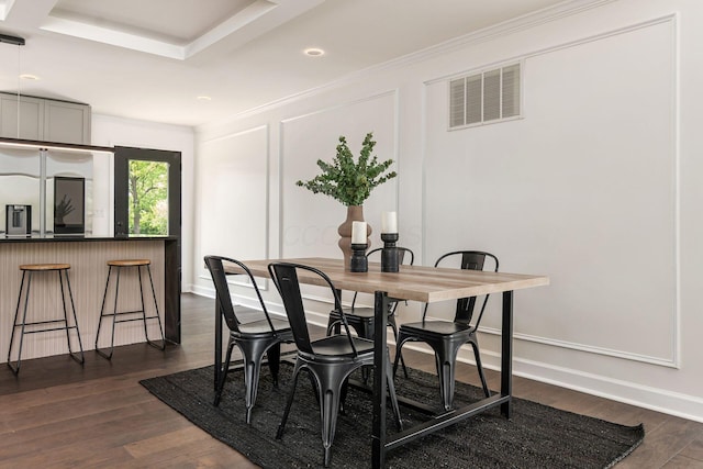 1071 US-42, London, OH 43140 - dining space featuring ornamental molding, dark wood-style flooring, recessed lighting, and baseboards