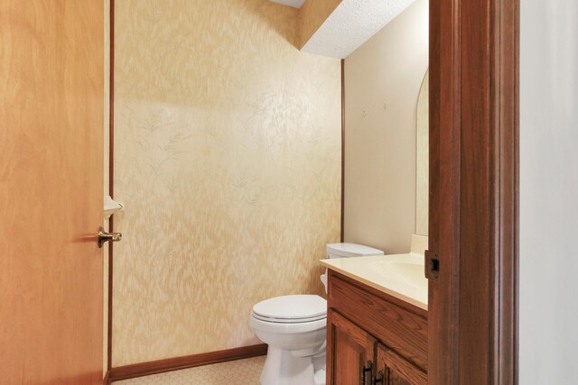 3171 Orders Rd, Grove City, OH 43123 - bathroom with vanity, toilet, and baseboards