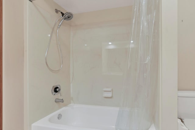 3171 Orders Rd, Grove City, OH 43123 - full bath with shower / bath combination with curtain and toilet