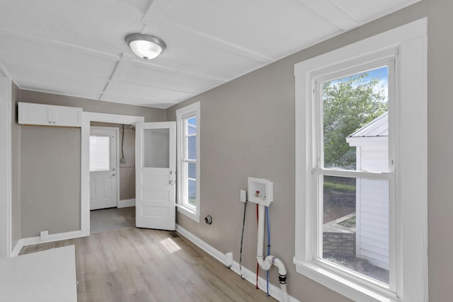 1120 8th Ave, Lancaster, OH 43130 - empty room with light wood-type flooring and baseboards