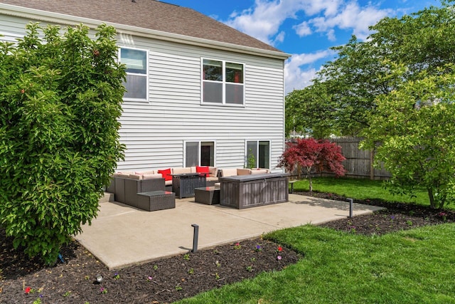 6458 Tallman Ct, Canal Winchester, OH 43110 - rear view of property featuring an outdoor living space, a patio area, and a shingled roof