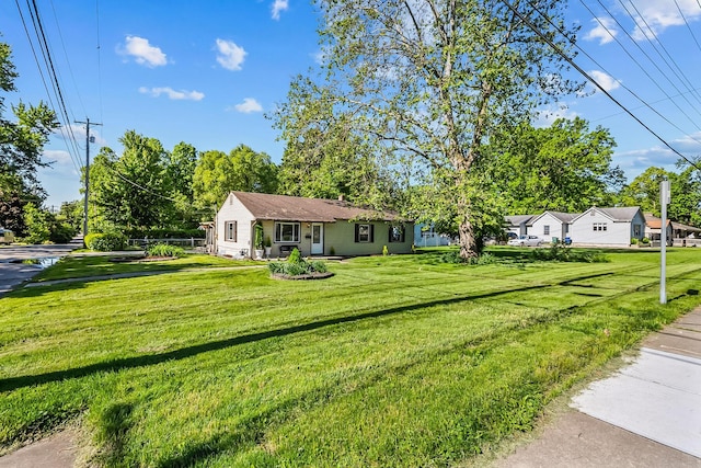 225 W Heffner St, Delaware, OH 43015 - ranch-style home featuring a front yard
