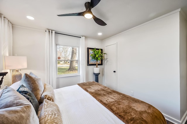 225 W Heffner St, Delaware, OH 43015 - bedroom featuring a ceiling fan, crown molding, and recessed lighting