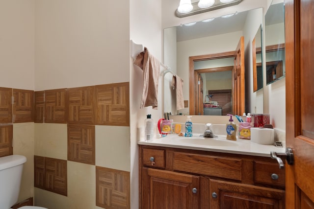 7415 Sand Spurrey Ct, Westerville, OH 43082 - half bath featuring toilet and vanity