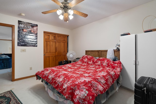 7415 Sand Spurrey Ct, Westerville, OH 43082 - bedroom with light carpet, baseboards, and a ceiling fan