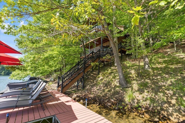 653 Natchez Ln, Sugar Grove, OH 43155 - deck with stairs and a dock