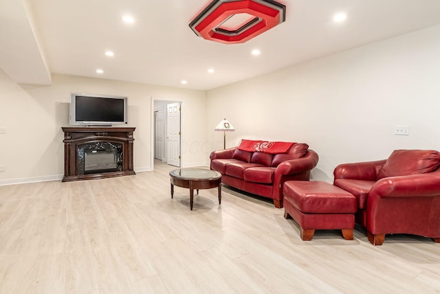 5360 Smothers Rd, Westerville, OH 43081 - living room featuring recessed lighting, light wood-style floors, and baseboards