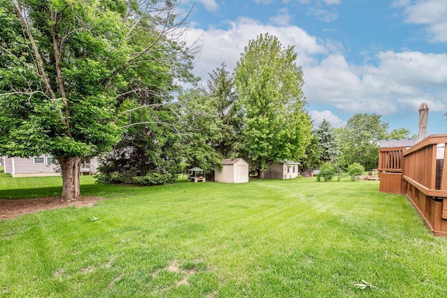 2643 Westrock Dr, Hilliard, OH 43026 - view of green lawn
