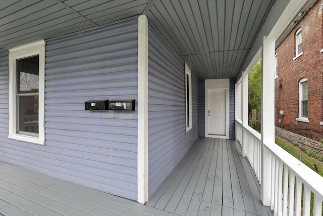 358 Saint Clair Ave, Columbus, OH 43203 - view of deck