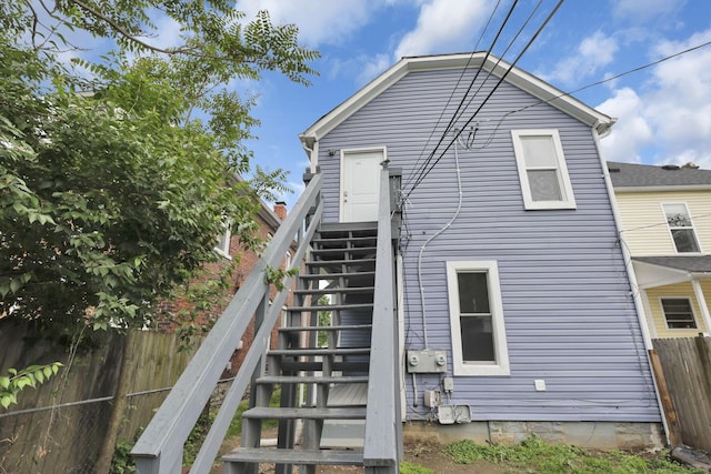 358 Saint Clair Ave, Columbus, OH 43203 - back of property featuring stairs