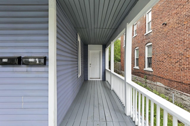358 Saint Clair Ave, Columbus, OH 43203 - view of wooden porch
