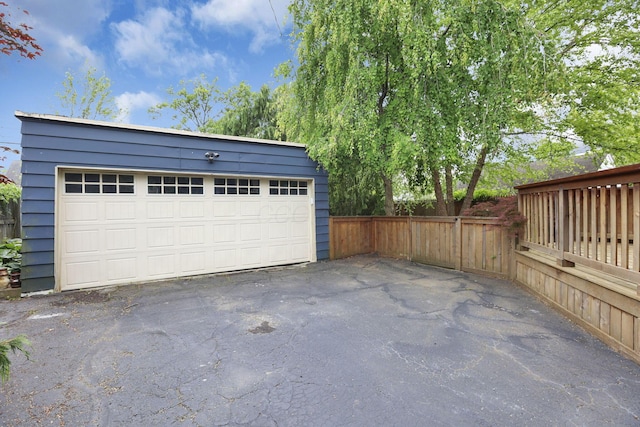 249 Blenheim Rd, Columbus, OH 43214 - view of detached garage