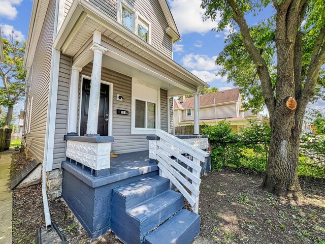 112 S Cypress Ave, Columbus, OH 43222 - entrance to property with covered porch