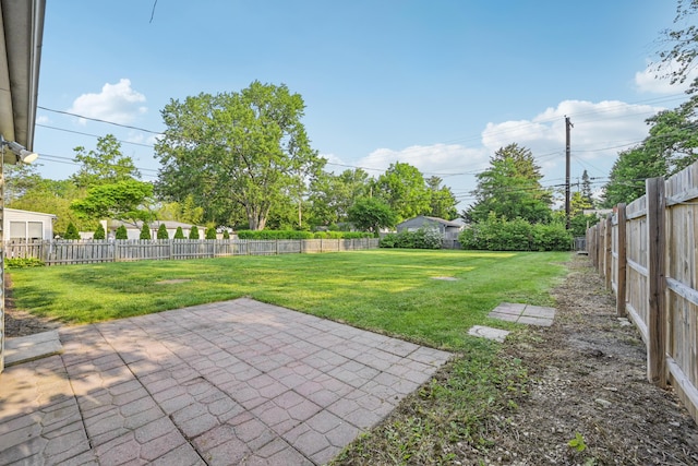 640 Wetmore Rd, Columbus, OH 43214 - view of yard featuring a patio area