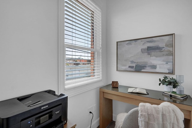 48 E 4th Ave, Columbus, OH 43201 - office with healthy amount of natural light and baseboards