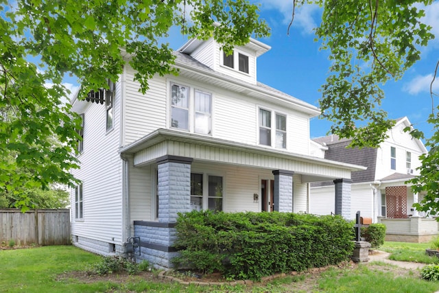 683 E 2nd St, Chillicothe, OH 45601 - traditional style home with a porch