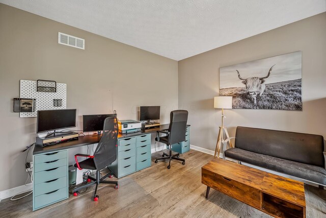 4483 County Road 124, Cardington, OH 43315 - office area featuring wood finished floors and baseboards