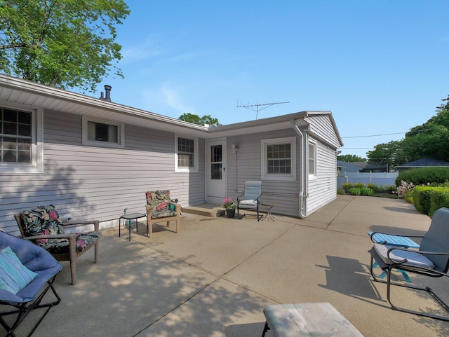 954 Circle Dr, Circleville, OH 43113 - rear view of house with a patio