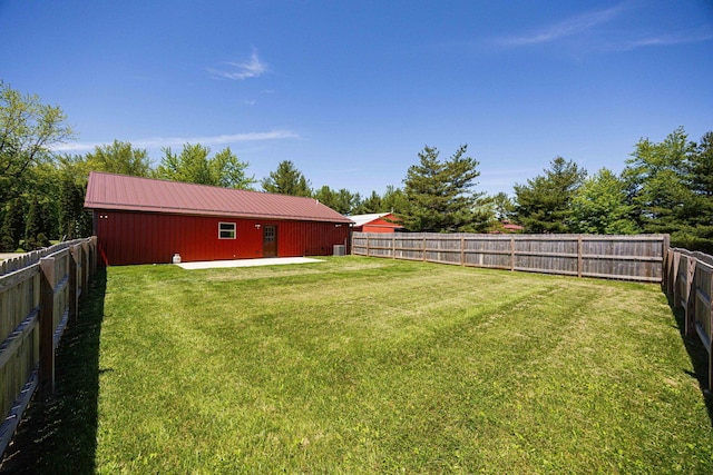 1674 Brock Rd NE, Bloomingburg, OH 43106 - view of yard with a patio area