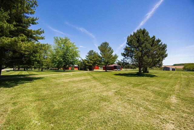 1674 Brock Rd NE, Bloomingburg, OH 43106 - view of grassy yard