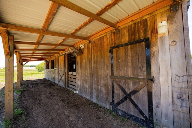 1674 Brock Rd NE, Bloomingburg, OH 43106 - view of horse barn
