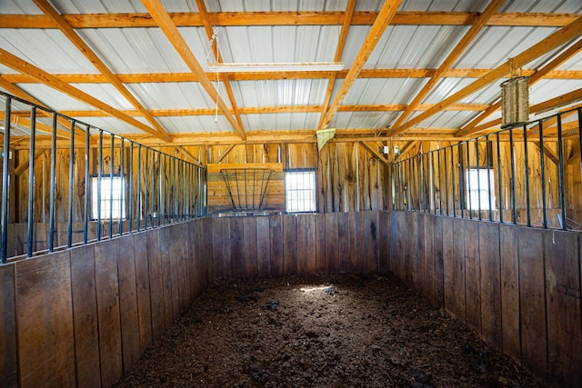 1674 Brock Rd NE, Bloomingburg, OH 43106 - view of horse barn