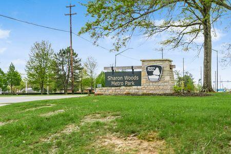 6407 Skywae Dr, Columbus, OH 43229 - view of community sign