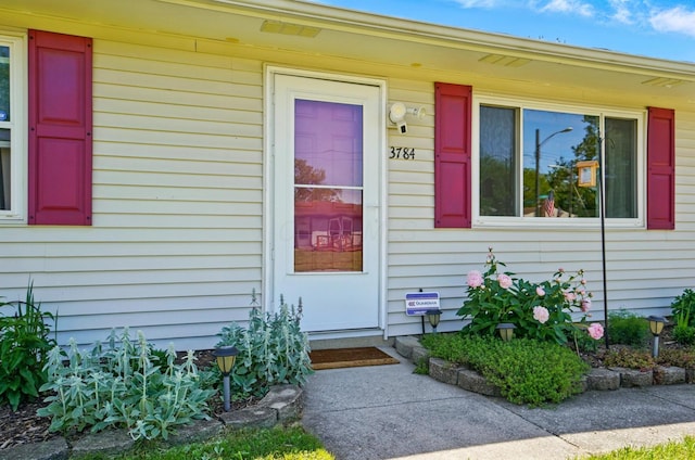 3784 Hendron Rd, Groveport, OH 43125 - view of property entrance