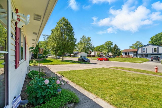3784 Hendron Rd, Groveport, OH 43125 - view of green lawn with a residential view