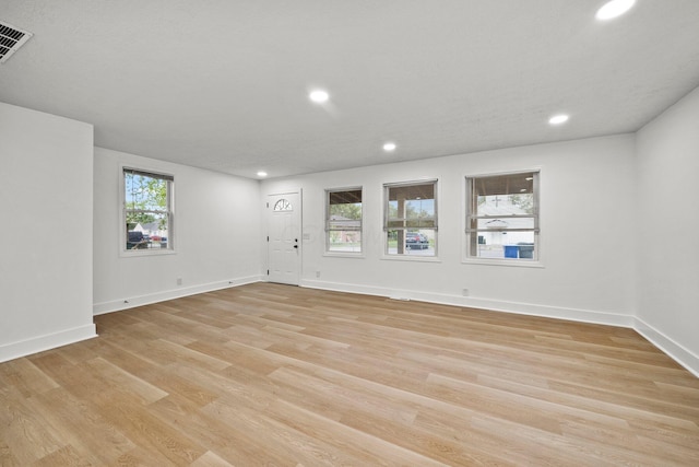 1006 Midland Ave, Columbus, OH 43223 - empty room with recessed lighting, baseboards, and light wood-type flooring