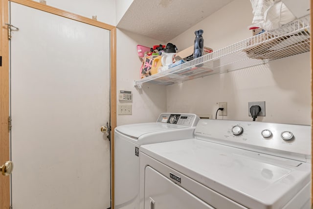 3150 Berkley Pointe Dr, Gahanna, OH 43230 - laundry area featuring washer and clothes dryer