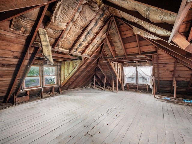 251 Summit St, Marion, OH 43302 - view of attic