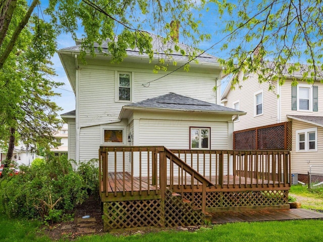 251 Summit St, Marion, OH 43302 - back of property featuring a wooden deck and roof with shingles