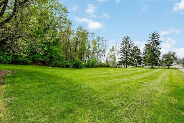 NA Pleasant Valley Dr, Coshocton, OH 43812