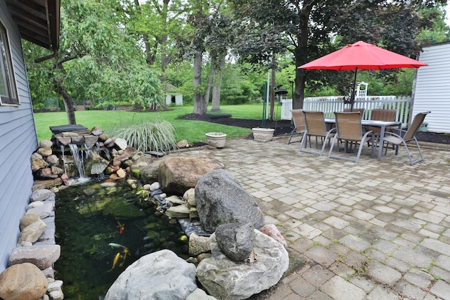 72 Glenmont Ave, Columbus, OH 43214 - view of patio / terrace featuring outdoor dining area