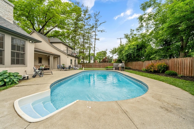2656 Fair Ave, Columbus, OH 43209 - view of swimming pool with a patio area and a fenced backyard