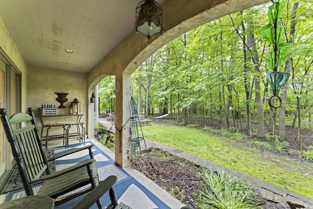 8039 Crossgate Ct S, Dublin, OH 43017 - view of patio